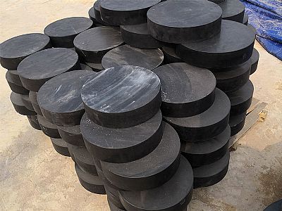 汉中板式橡胶支座由若干层橡胶片与薄钢板经加压硫化